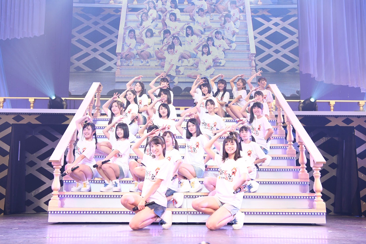 AKB48チーム8 WESTによるライブの様子。(c)AKS