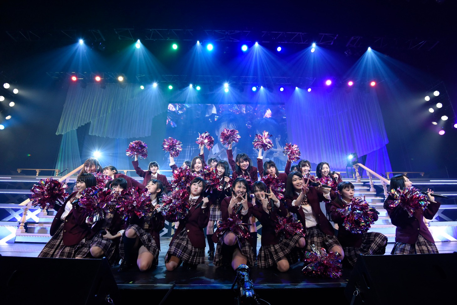 AKB48チーム8 WESTによるライブの様子。(c)AKS