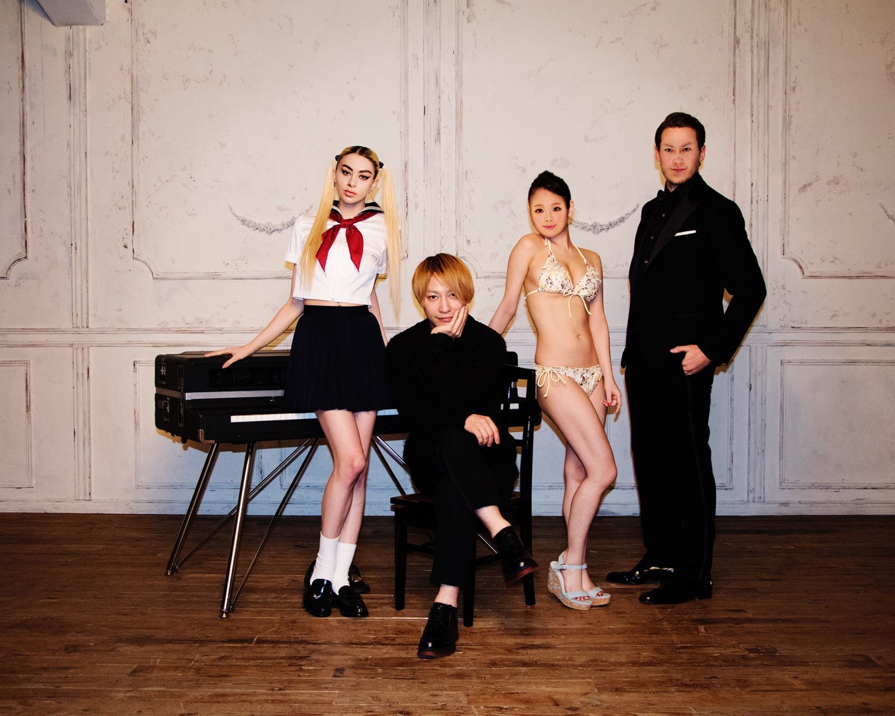 ヤスタカ、きゃりー、チャーリーが3ピースバンドで「Crazy Crazy」