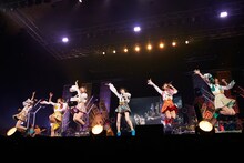 「でんぱ組.inc 幕神アリーナツアー2017 電波良好Wi-Fi完備！」追加公演の様子。（撮影：藤城貴則）