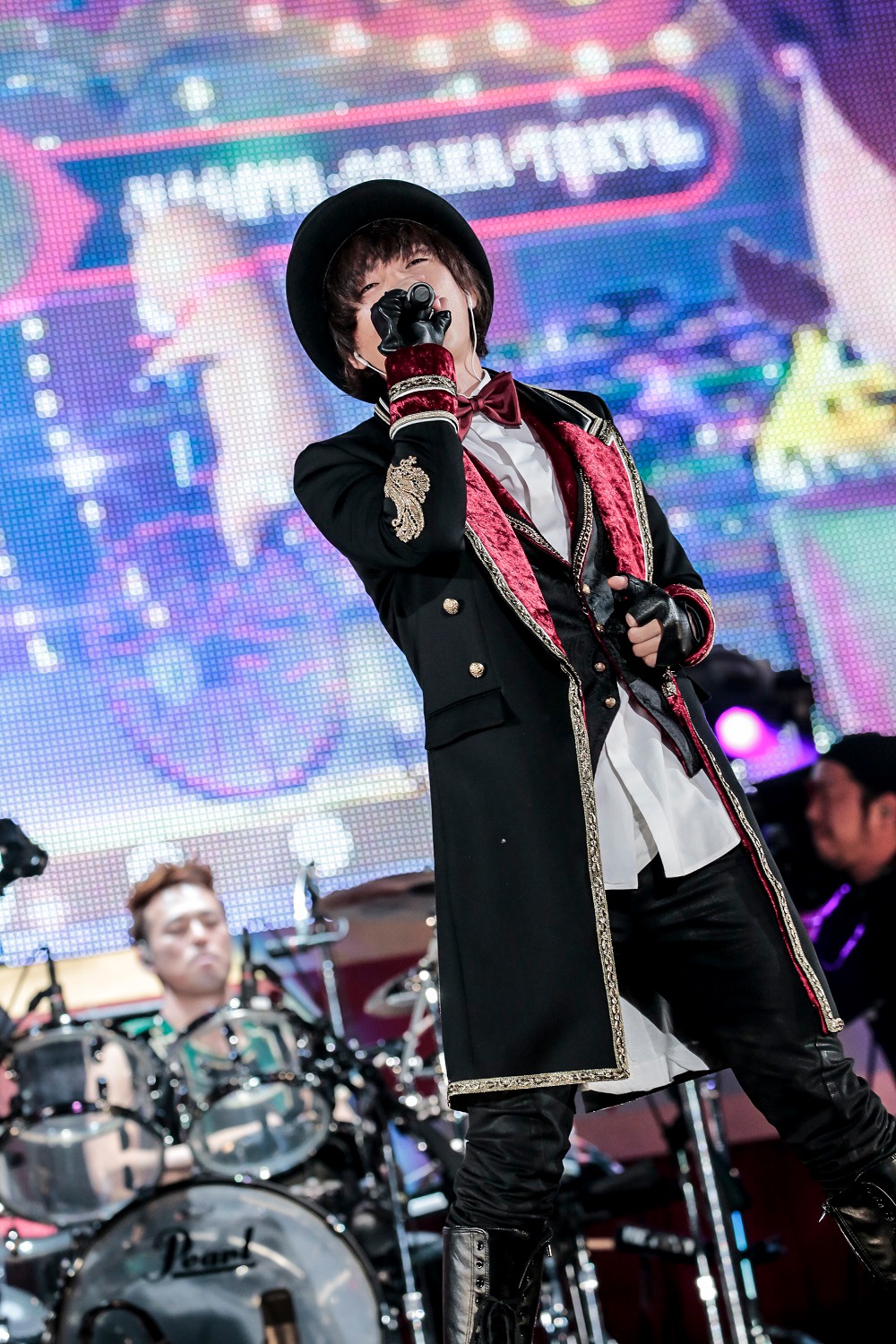 人気画像6位は「新曲からサンシャインMOMIKENまで、SPYAIRアリーナツアー千秋楽は盛りだくさん」より、IKE（Vo）。（撮影：鳥居洋介、中島未来）