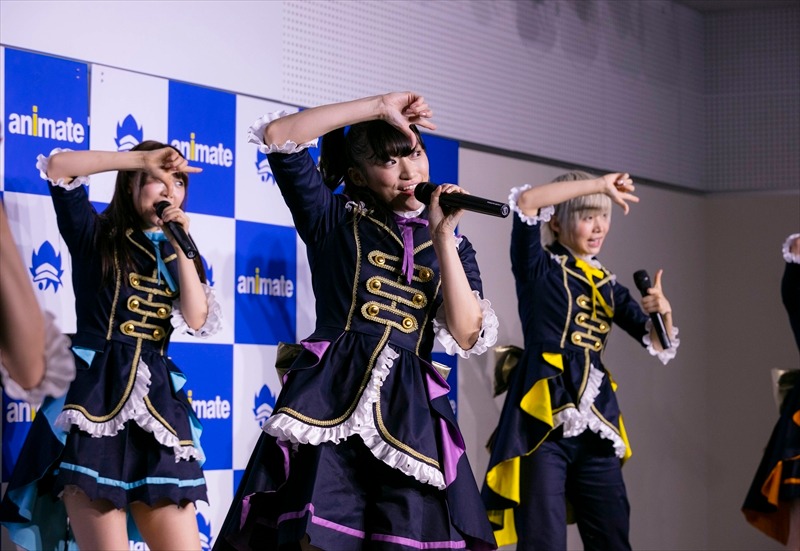 i☆Ris 14thシングル「Shining Star」リリースイベント第1部の様子。（Photo by KOSUKE USHIZIMA）