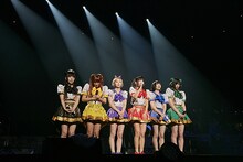 でんぱ組.incへの思いを語る古川未鈴（右から3番目）。（撮影：藤城貴則）