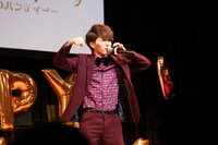 “昌暉版PPAP”を披露する矢部昌暉。（撮影：西谷圭司）