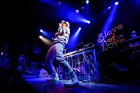 ビッケブランカ「Slave of Love TOUR 2017」 WWW公演の様子。（撮影：星野健太）