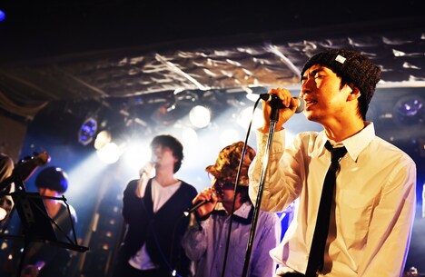 「正夢になった夜 vol.18」アンコールの様子。（撮影：小川舞）