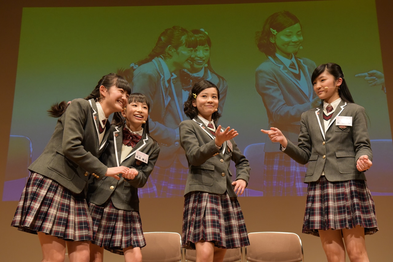 さくら学院「インプロの授業」1時限目の様子。