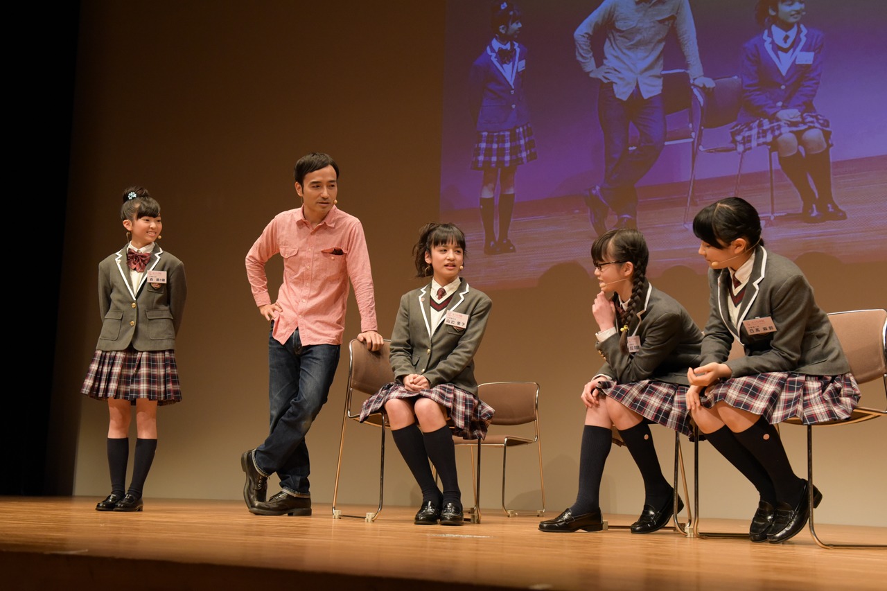 さくら学院「インプロの授業」2時限目の様子。