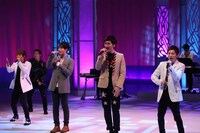 w-inds.と林部智史。 (c)フジテレビ