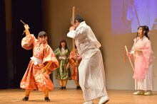 さくら学院「剣舞の授業 2」3時限目の様子。