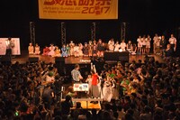 酒井瞳の圧倒的な強さに沸く場内。