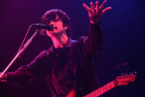 三原健司(Vo, G)(写真提供:A-Sketch)