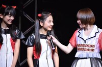 “ミネワキ”が何者なのかわからないDevil ANTHEM.のKAEDE.（中央）。