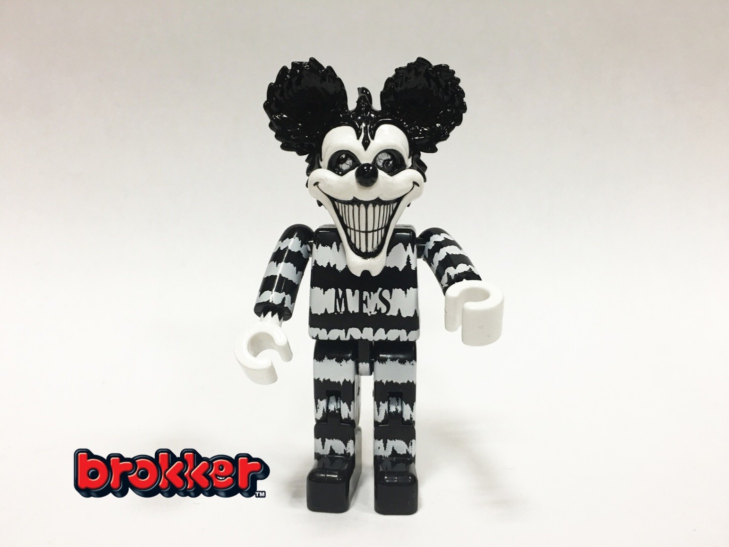 “マイファス君”のbrokkerフィギュア