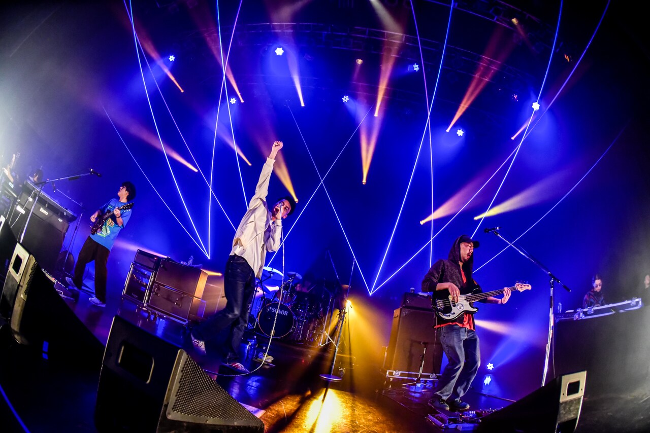 Suchmosとceroが超満員の新木場で熱演「ここにいる皆さんは時代の証人」