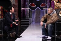 左から有吉弘行、UZI。 (c)日本テレビ