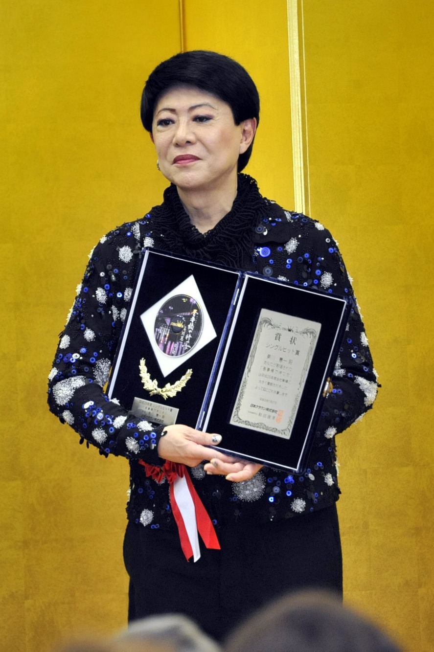 美川憲一