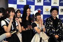 BAND-MAIDと美川憲一。