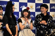 KANAMI(G)、彩姫(Vo)、小鳩ミク(G, Vo)、美川憲一。