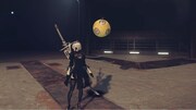 「ポッドスキン:amazarashiヘッド」を使用した「NieR:Automata」のプレイ場面。