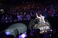 「SUPER JUNIOR-KYUHYUN JAPAN TOUR 2016 ～Knick Knack～」の様子。(c)フジテレビ
