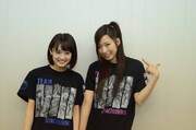 左から咲良菜緒（チームしゃちほこ）、大黒柚姫（チームしゃちほこ）。