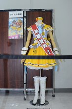 Musikleidungポップアップショップで展示されているアイドル事変・星菜夏月の衣装。
