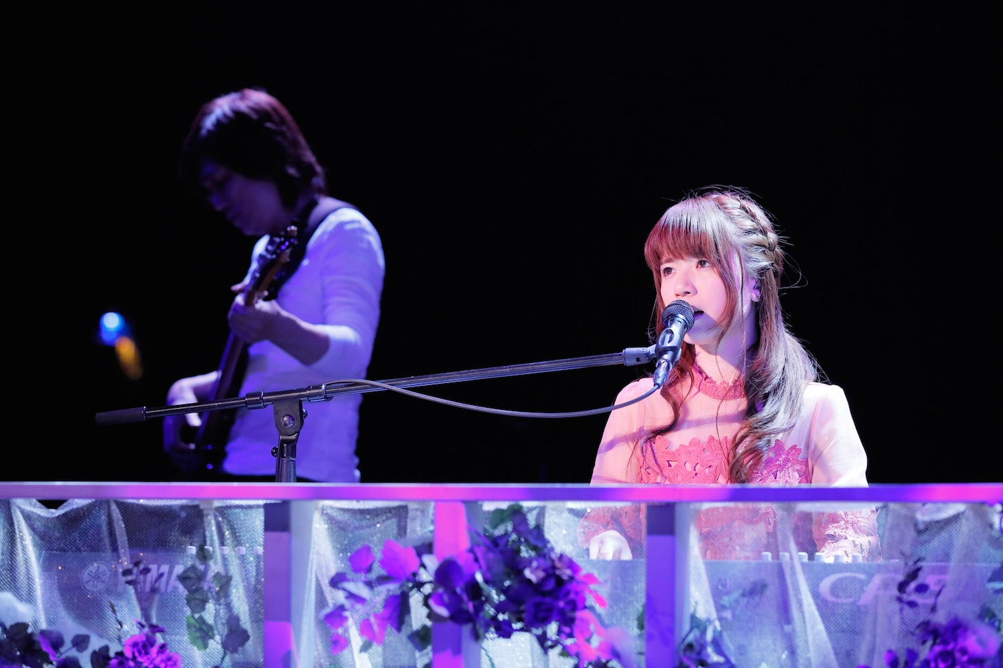 藤田麻衣子「藤田麻衣子 BEST ALBUM TOUR ～10th Anniversary～」東京・Zepp Tokyo公演の様子。（撮影：宮家和也）