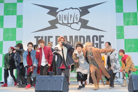 THE RAMPAGE from EXILE TRIBE「Lightning」リリース記念イベントの様子。（写真提供：エイベックス）