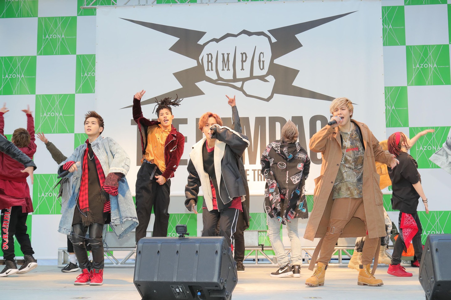 THE RAMPAGE from EXILE TRIBE「Lightning」リリース記念イベントの様子。（写真提供：エイベックス）