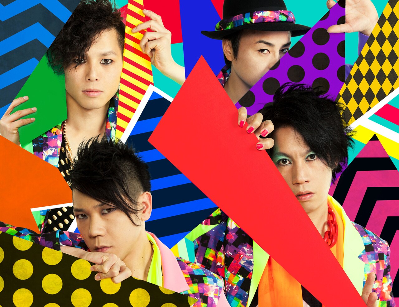 HERE、LIQUIDROOMで観客と撮影した「LET'S GO CRAZY」MV