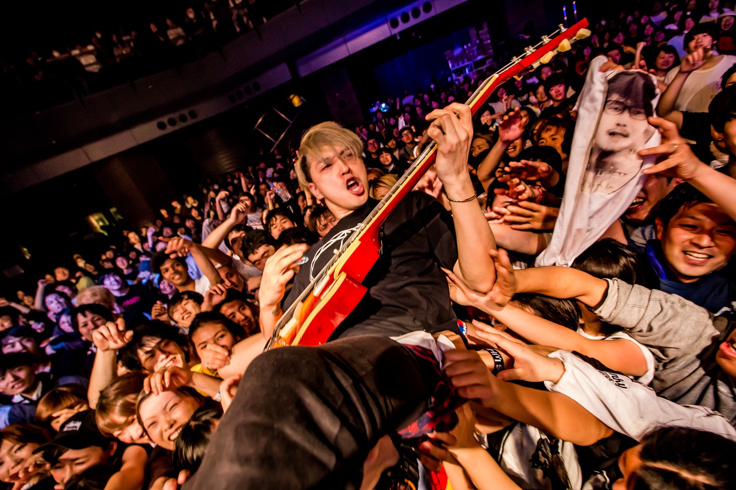 YUICHI（Vo, G）（Photo by TAKASHI KONUMA）