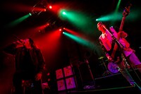 Ryo（Crystal Lake）とのコラボの様子。（Photo by TAKASHI KONUMA）