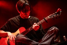 UK（G / MOROHA）（Photo by Suzuki Kouhei）