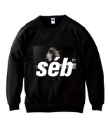 「世武蚤の市」で販売されるsebuhirokoデザインによるスウェット。