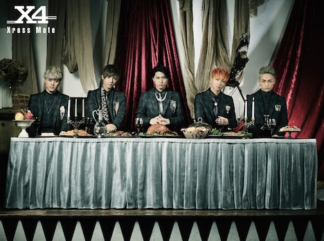 X4「Xross Mate」初回限定盤ジャケット