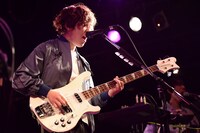 武井優心（Vo, B / Czecho No Republic）（撮影：高田真希子）