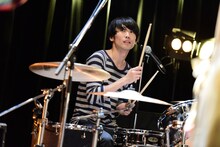 アベヨウスケ（Dr / Helsinki Lambda Club）（撮影：高田真希子）