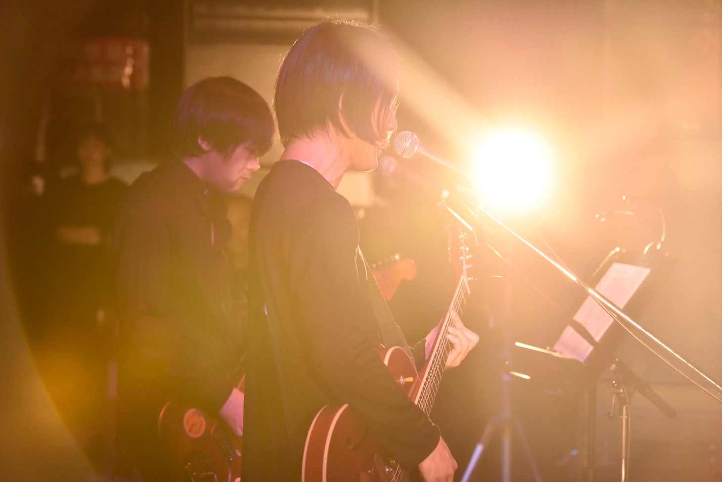 「55 daimas "Another year of experience"」1日目に出演するヤマジカズヒデと百々和宏。（Photo by Yuki Kawamoto）