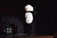 上手にハケる小林パンダ。