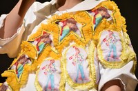廣田あいか本人の写真が散りばめられたこだわりのステージ衣装。