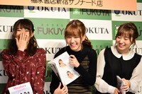 左から木崎ゆりあ、加藤玲奈、大島涼花。