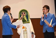 レキシこと池田貴史とトークを展開する銀シャリ。