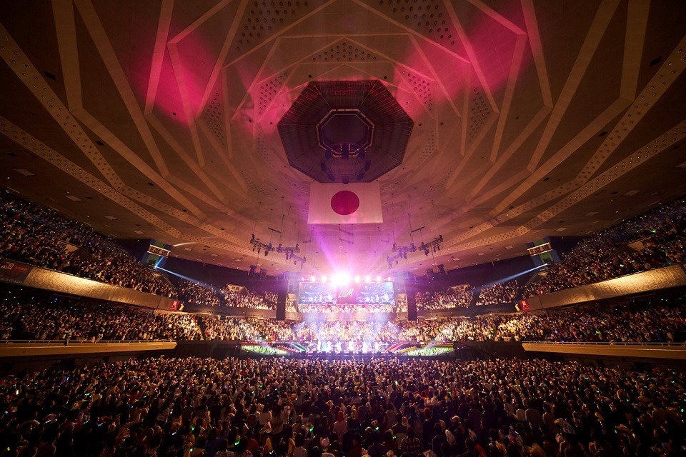 Little Glee Monster「Little Glee Monster LIVE in 武道館～はじまりのうた～」の様子。