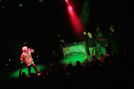 電波少女「電波少女 ワンマンライブ“サライ”～電波少女的ヒッチハイクの旅 完～」の様子。（撮影：柴田恵理）