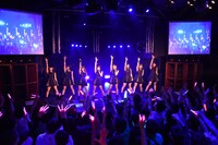「MAPLEZ 4th ANNIVERSARY“2nd”LIVE -Eight-」の様子。