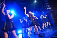 「MAPLEZ 4th ANNIVERSARY“2nd”LIVE -Eight-」の様子。