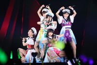 ももいろクローバーZ