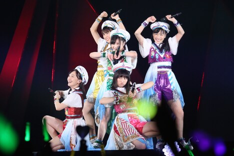 ももいろクローバーZ