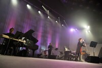 過去の「CELUXE」限定ライブの様子。